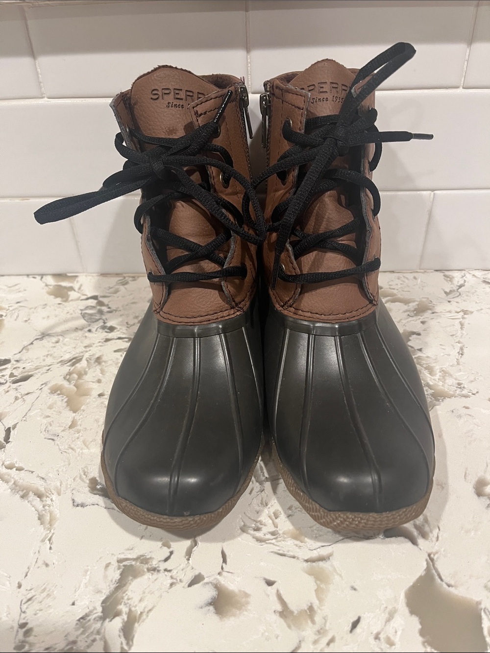 Sperry Saltwater Duck Boot Lace Up Rain Boot